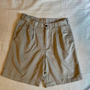 Men’s Pleated Golf Shorts